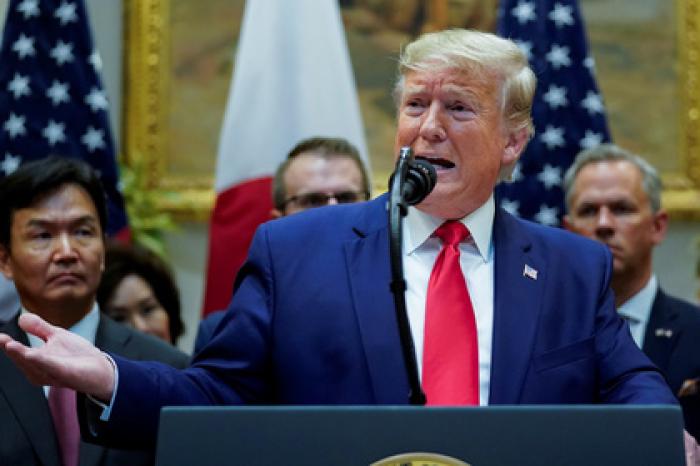 Сенат США обвинил Россию в использовании соцсетей для помощи Трампу