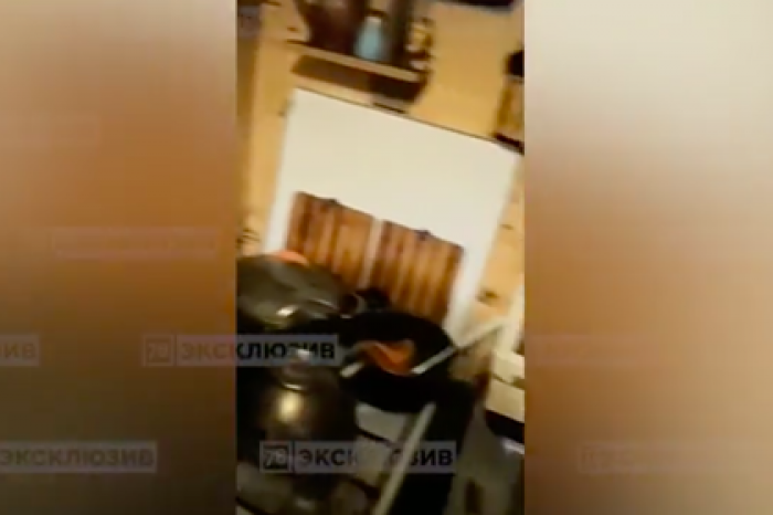 Соседка рассказала подробности о семье убившего мать 12-летнего россиянина