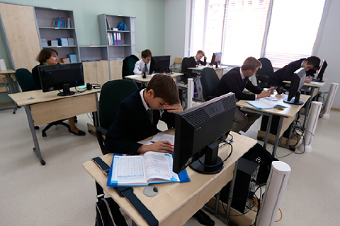 Стало известно о невозможности подключения всех школ России к интернету