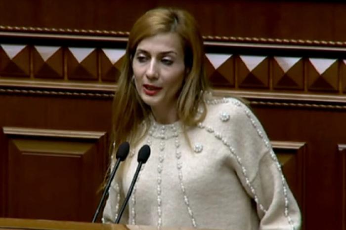 Украинские женщины-депутаты ополчились на замешанного в секс-скандале коллегу