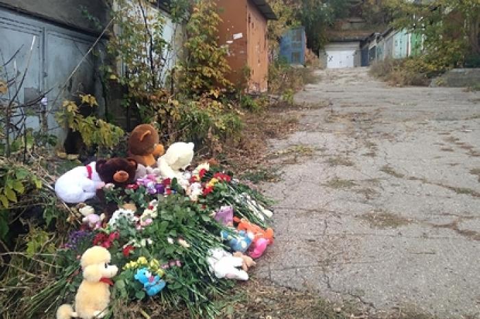 Власти Саратова займутся безопасностью дорог к школам после убийства девочки