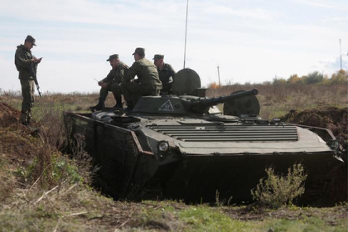 В ЛНР заявили о провокациях накануне разведения войск