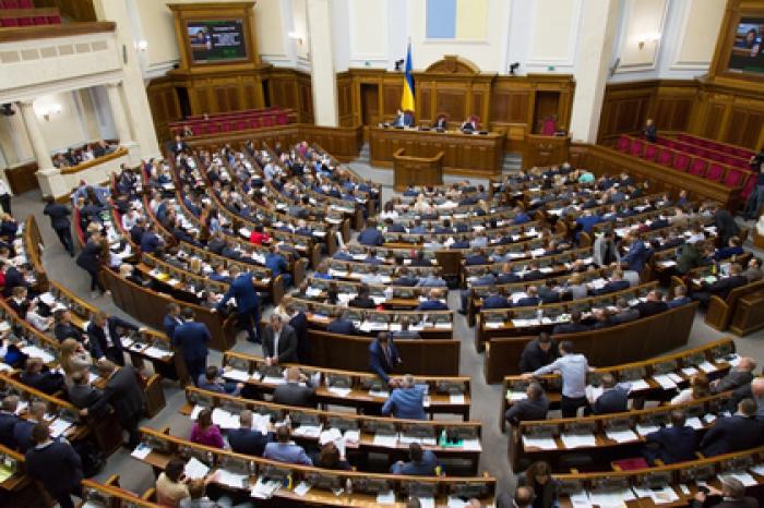 В партии Зеленского предупредили о приближающемся расколе