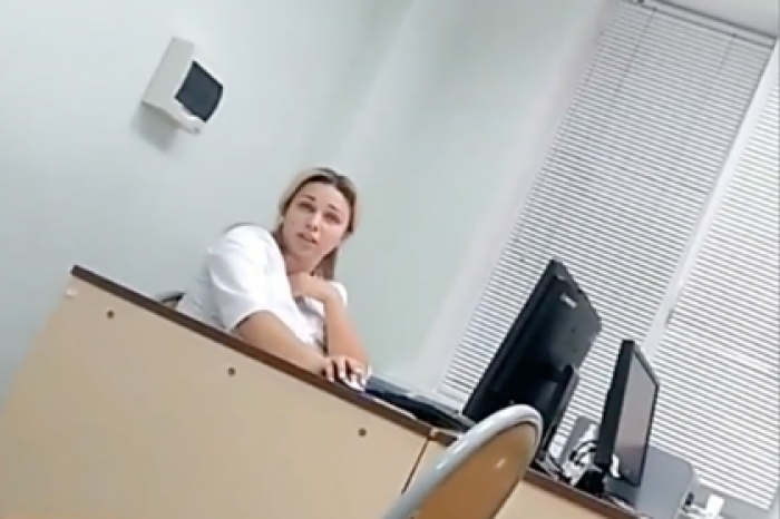 Врач отказала в приеме россиянке с острой болью в животе