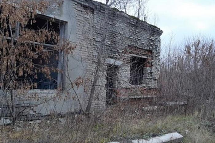 В России ребенок поиграл в прятки и разбился насмерть