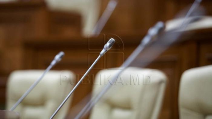 Дискуссии в парламенте: Майя Санду и Игорь Додон встретились с депутатами ACUM-ПСРМ
