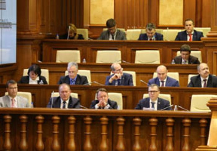 ЭКСПЕРТЫ ПРИДЕРЖИВАЮТСЯ РАЗНЫХ ПОЗИЦИЙ ПО ПОВОДУ «ТЕХНОКРАТИЧНОСТИ» НОВОГО ПРАВИТЕЛЬСТВА