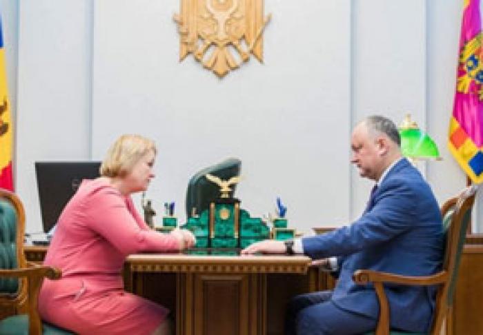 ЕЩЕ ОДИН БЫВШИЙ ЧЛЕН КОМАНДЫ ДЕМОКРАТИЧЕСКОЙ ПАРТИИ СТАЛ СОВЕТНИКОМ ПРЕЗИДЕНТА