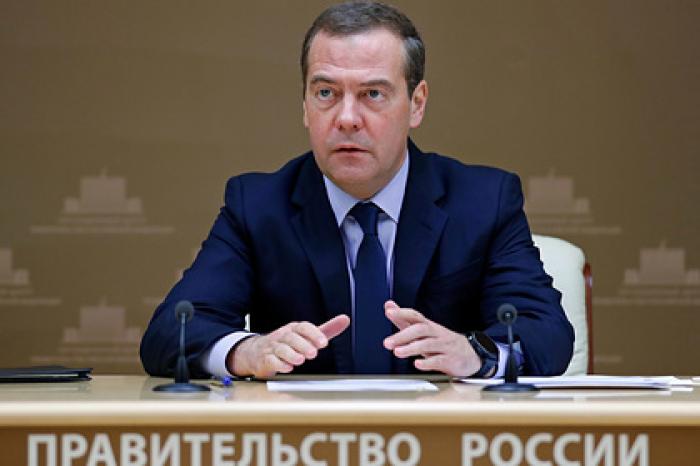 Медведев напомнил о важности развития медицины в России