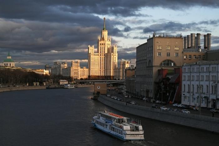 Москвичам пообещали субтропическое тепло