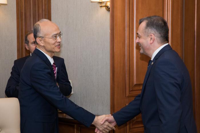 Premierul Ion Chicu a avut o întrevedere cu Ambasadorul Extraordinar și Plenipotențiar al Republicii Populare Chineze în Republica Moldova, Zhang Yinghong