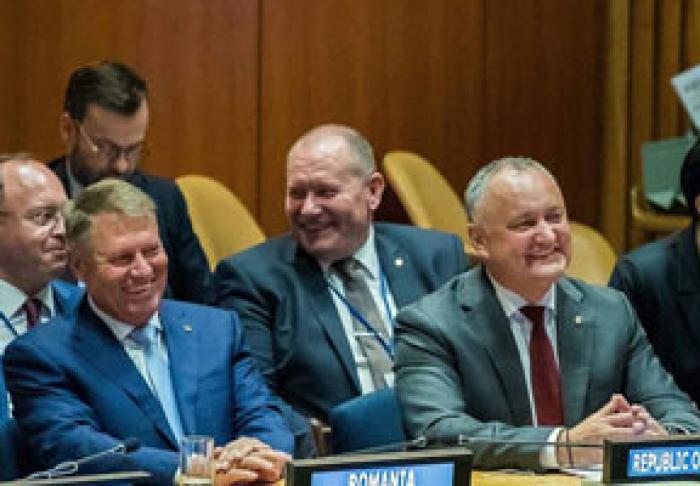 ПРЕЗИДЕНТ МОЛДОВЫ ПРИЗВАЛ СВОЕГО РУМЫНСКОГО КОЛЛЕГУ «ВМЕСТЕ ОТКАЗАТЬСЯ ОТ ЛОЖНЫХ ГЕОПОЛИТИЧЕСКИХ СПОРОВ»