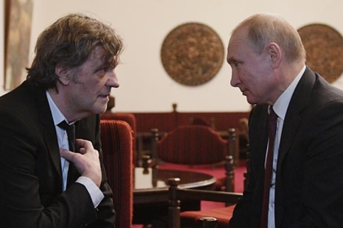 Путин поздравил Кустурицу с юбилеем
