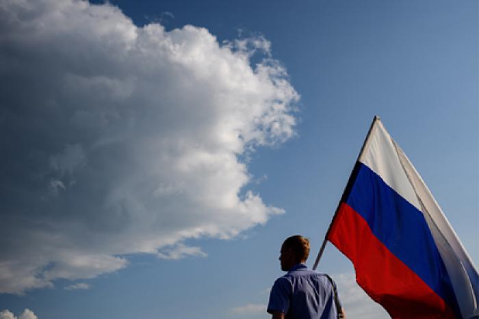 Россияне разглядели необходимость в партии власти