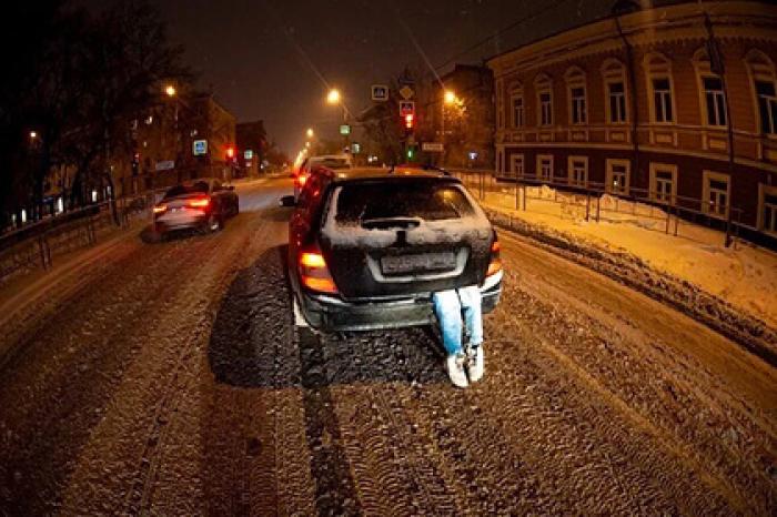 Россиянин прокатил в багажнике «труп» на Хэллоуин и заинтересовал полицию