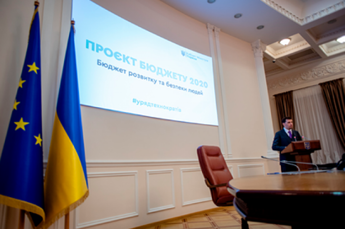 Украина потратит миллионы долларов на суды с Россией