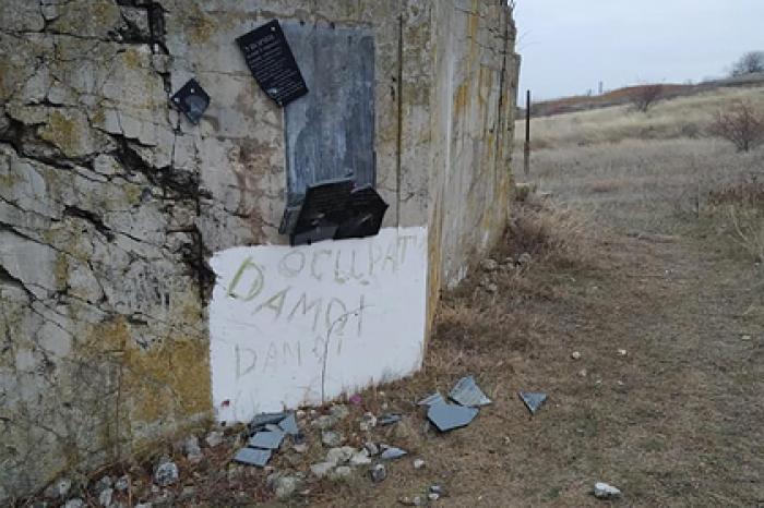 В Молдавии разгромили памятник советским воинам