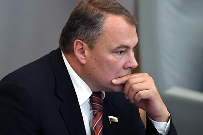 В России предложили отправить Украине «посылочку из унитазов»