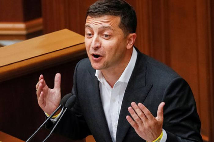 Зеленский захотел подогнать украинские новости под единый стандарт