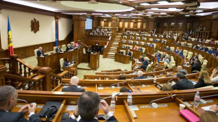 Депутаты парламента об освобождении из тюрьмы Влада Филата: "Давайте не будем здесь искать теории заговора"
