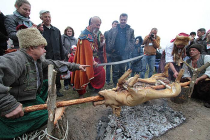 На Украине предложили заменить Зеленского казачьим кругом