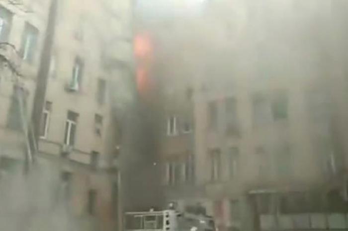 Опубликовано видео с места крупного пожара в Одессе