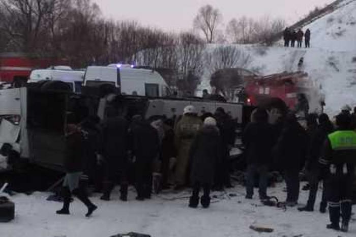 Пассажиры рухнувшего с моста автобуса оказались не застрахованы