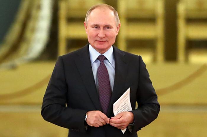 Путин пообещал подумать над идеей сделать 31 декабря выходным
