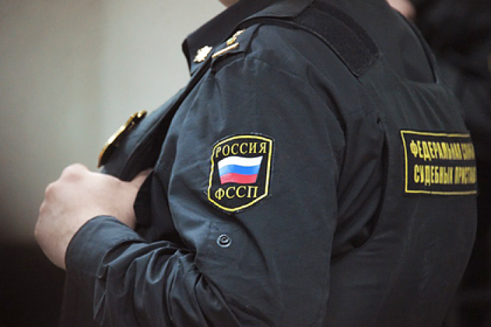 Россияне взяли девочек из детдома и получили миллионные кредиты их матери
