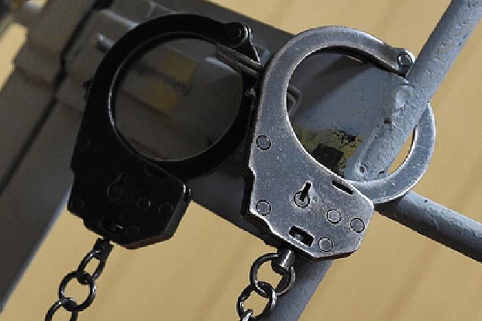 Россиянин отказался выпускать бывшую жену из дома и поджег ее