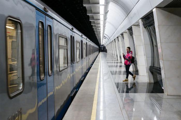 Российский курсант задержал в метро женщину с ножом