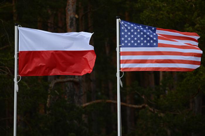Советник президента Польши назвал американцев болванами