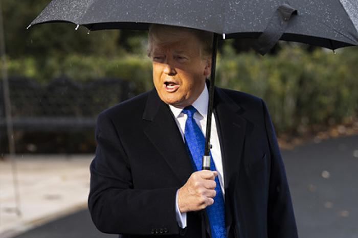 Трамп поблагодарил Зеленского за закрытие дела об импичменте
