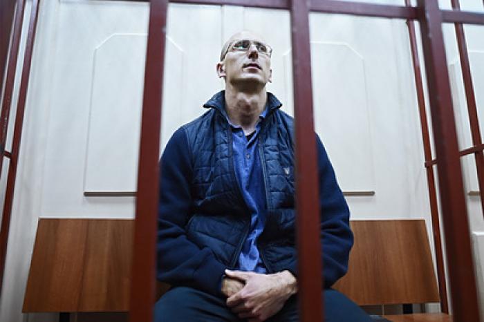 Участника несанкционированных акций в Москве Новикова приговорили к штрафу