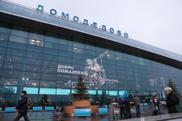 Угрожавшего взорвать самолет россиянина сняли с рейса