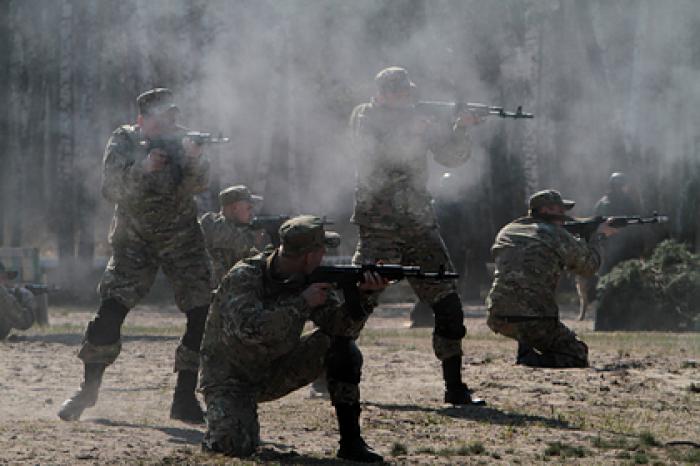 Украинских военных уличили в постановочных обстрелах своих позиций в Донбассе