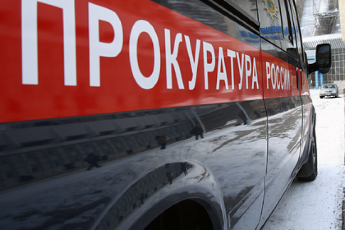 За смерть в подъезде не дождавшегося жилья россиянина ответит губернатор