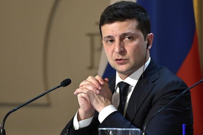 Зеленский ответил Путину на стишок «А у нас в квартире газ»
