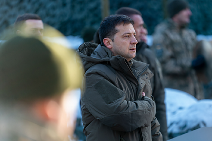 Зеленский предоставил добровольцам статус участника боевых действий