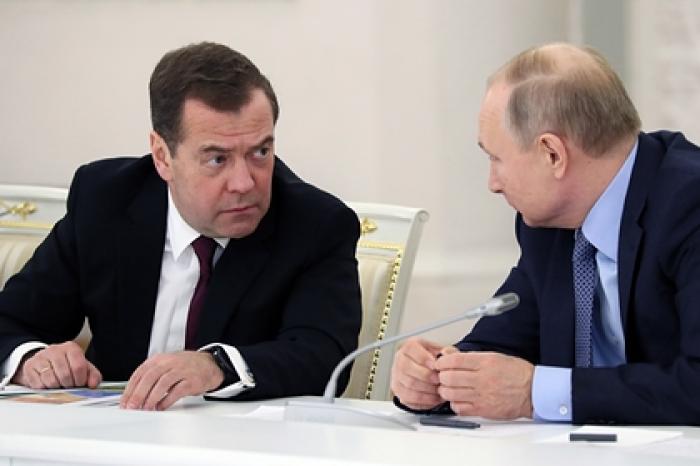 Беседа Медведева с Путиным перед объявлением об отставке попала на видео