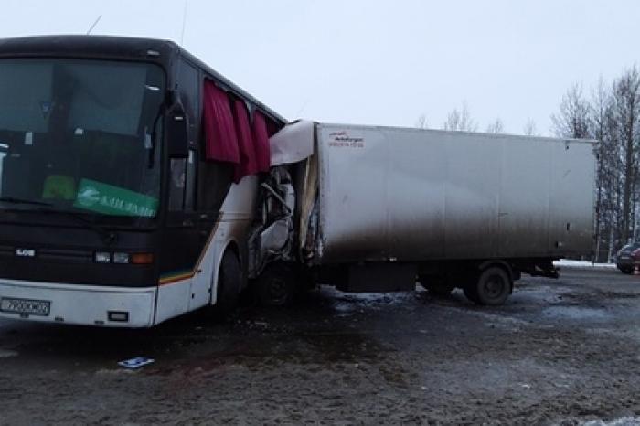 Граждане Таджикистана попали в смертельную аварию в России