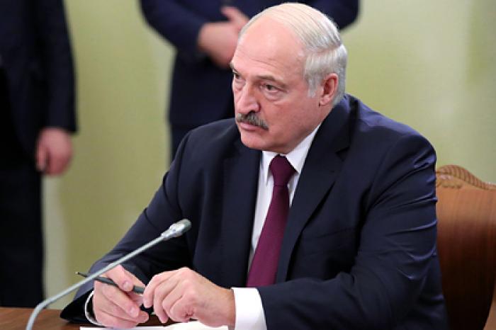Лукашенко назвал Россию старшим братом и призвал образумиться