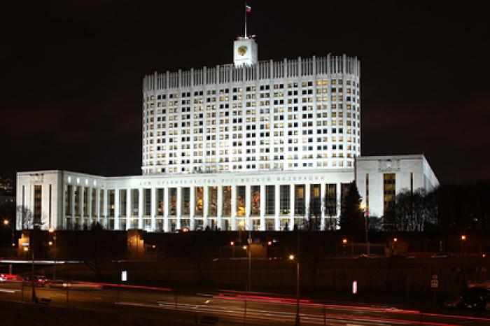 Названы два возможных сценария транзита власти в России