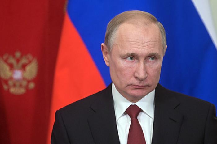 Путин поблагодарил правительство России за работу