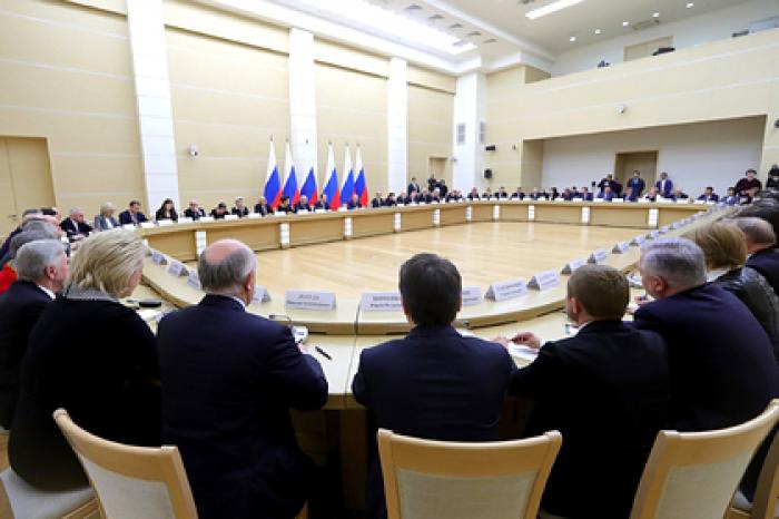 Путин пообещал не менять две самые важные главы Конституции