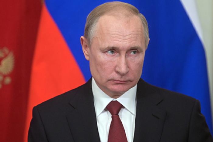 Путин поручил освободить врачей от преследования за потерю наркотиков
