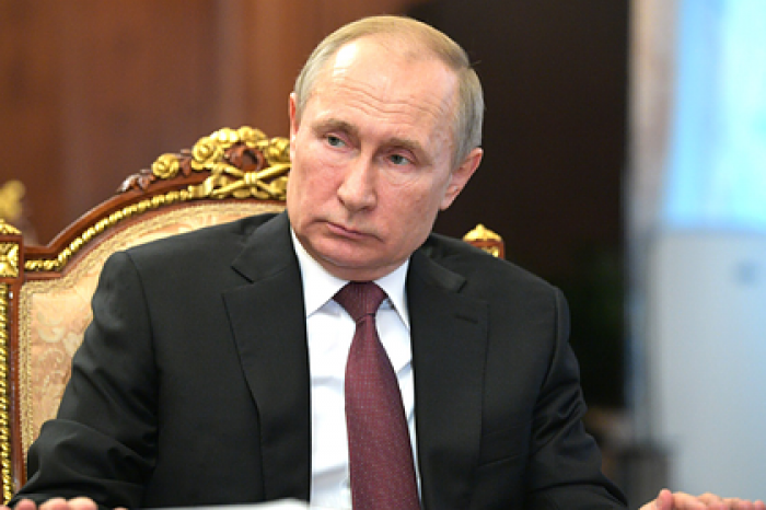 Путин поручил помочь пострадавшим при теракте в Беслане