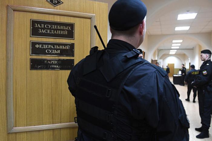 Российских деда и бабушку посадили за сожжение внука в печи