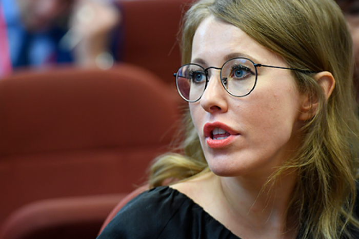 Собчак сняли с рейса во Внуково