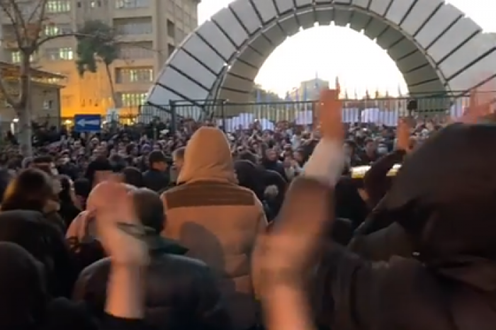 В Иране начались массовые антиправительственные акции из-за сбитого «Боинга»